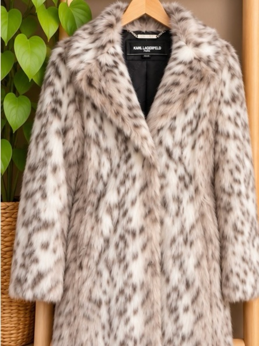 Karl Lagerfeld Paris Snow Leopard Faux Fur Coat Size Small NWT